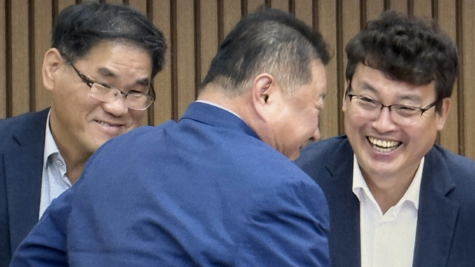 “김경일 시장의 해외출장, 행정사무감사 도피 아닌가?”
