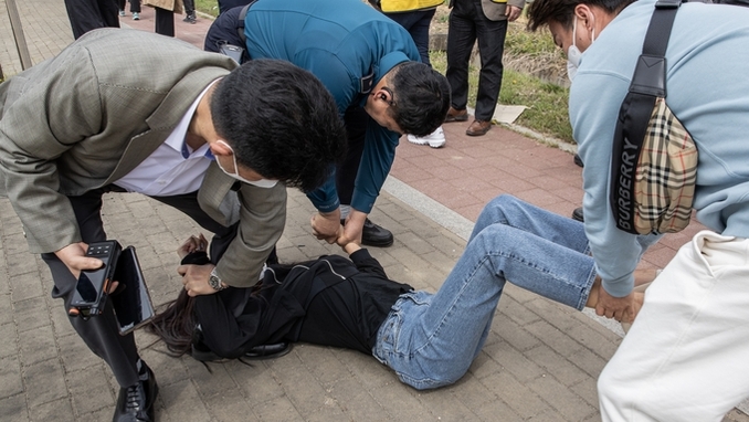 “김경일 시장님의 용기와 도덕적 리더십 덕분에...”